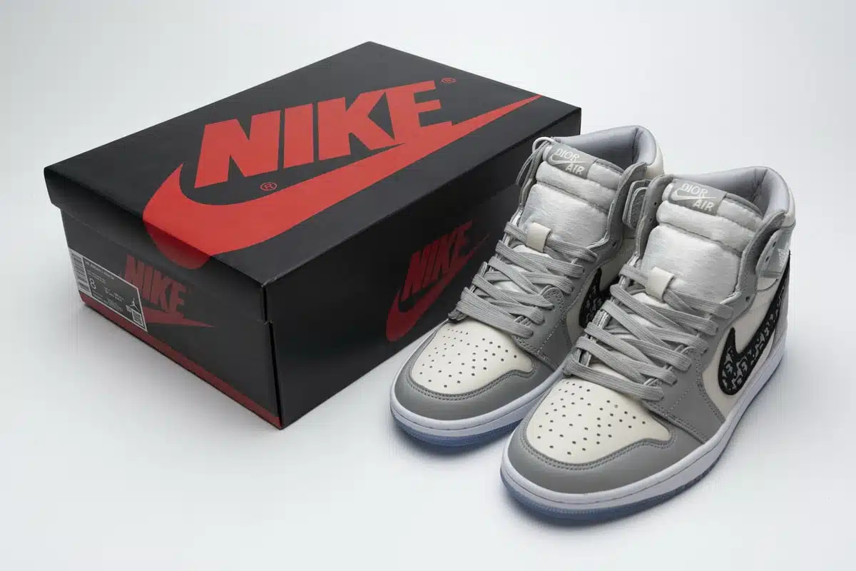 RÉPLICA DIOR X AIR JORDAN 1 HIGH - Imagen 4