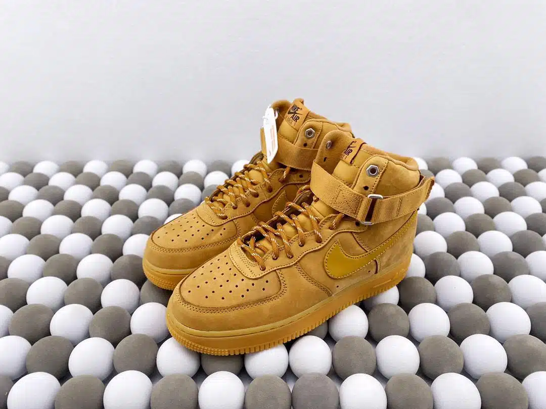 RÉPLICA AIR FORCE 1 MID '07 'FLAX WHEAT' - Imagen 11