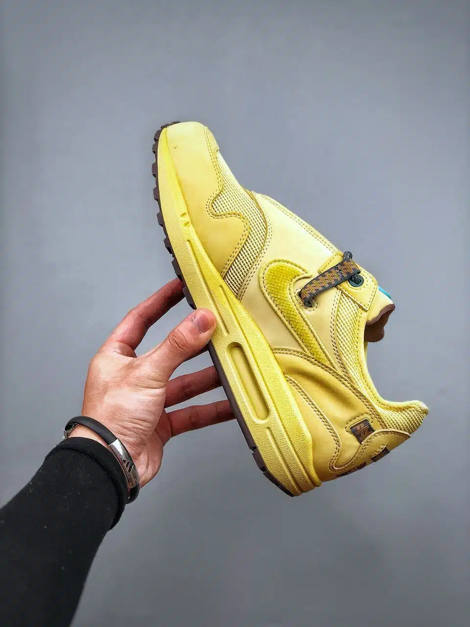 RÉPLICA AIR MAX 1 TRAVIS SCOTT CACTUS JACK SATURN 'ORO' - Imagen 9
