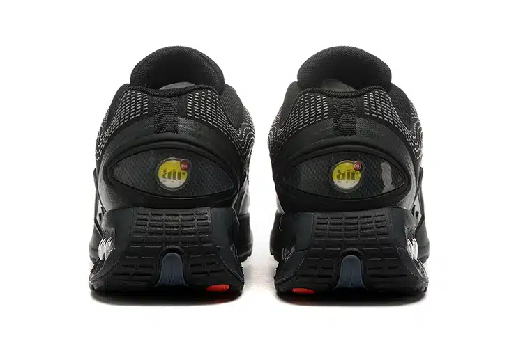 RÉPLICA AIR MAX DN BLACK 'SMOKE GREY' - Imagen 3