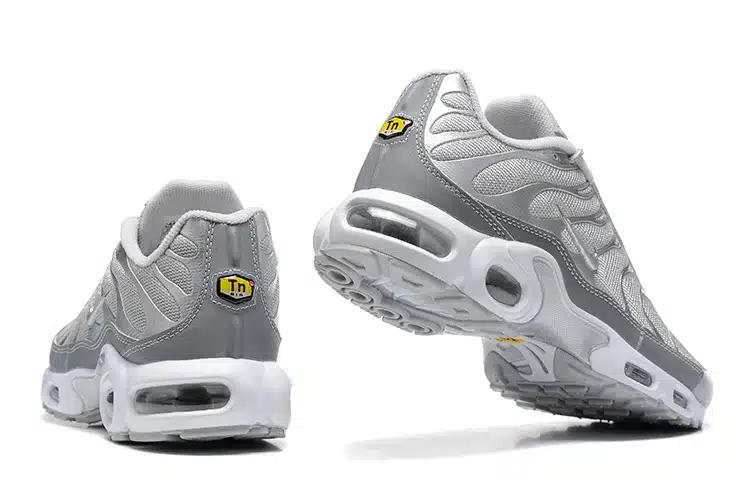 RÉPLICA AIR MAX PLUS 'SILVER GREY' - Imagen 4