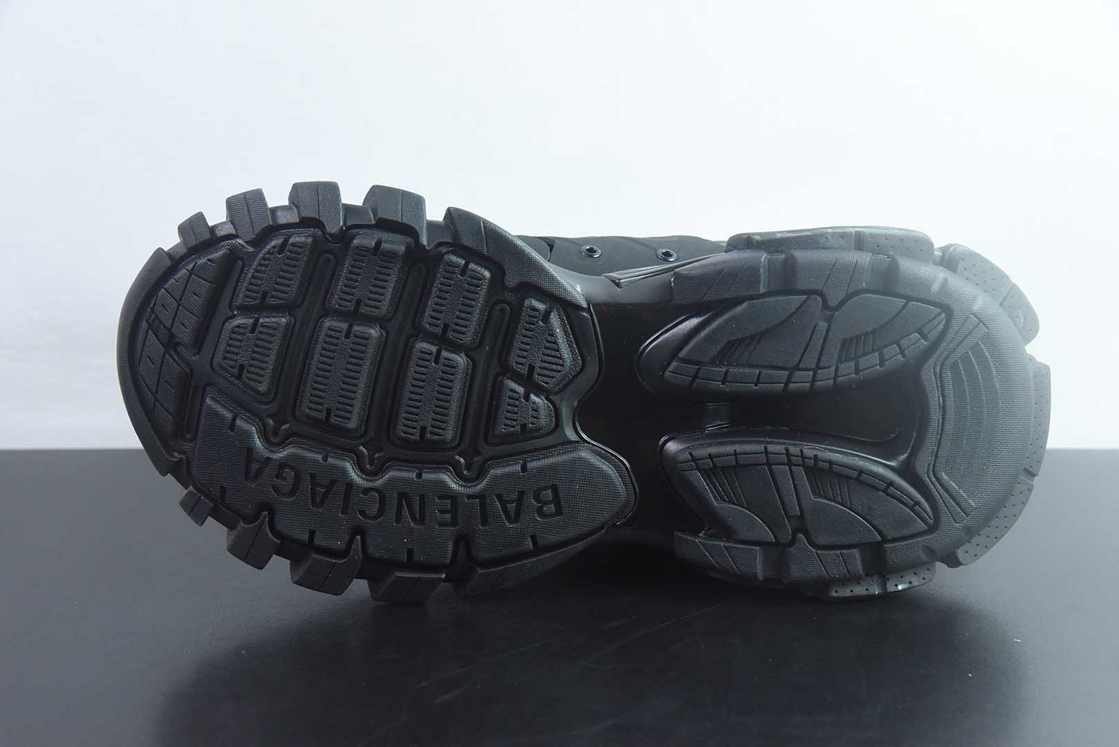 BALENCIAGA TRACK SHIRT 'NEGRAS Y AZULES' - Imagen 7
