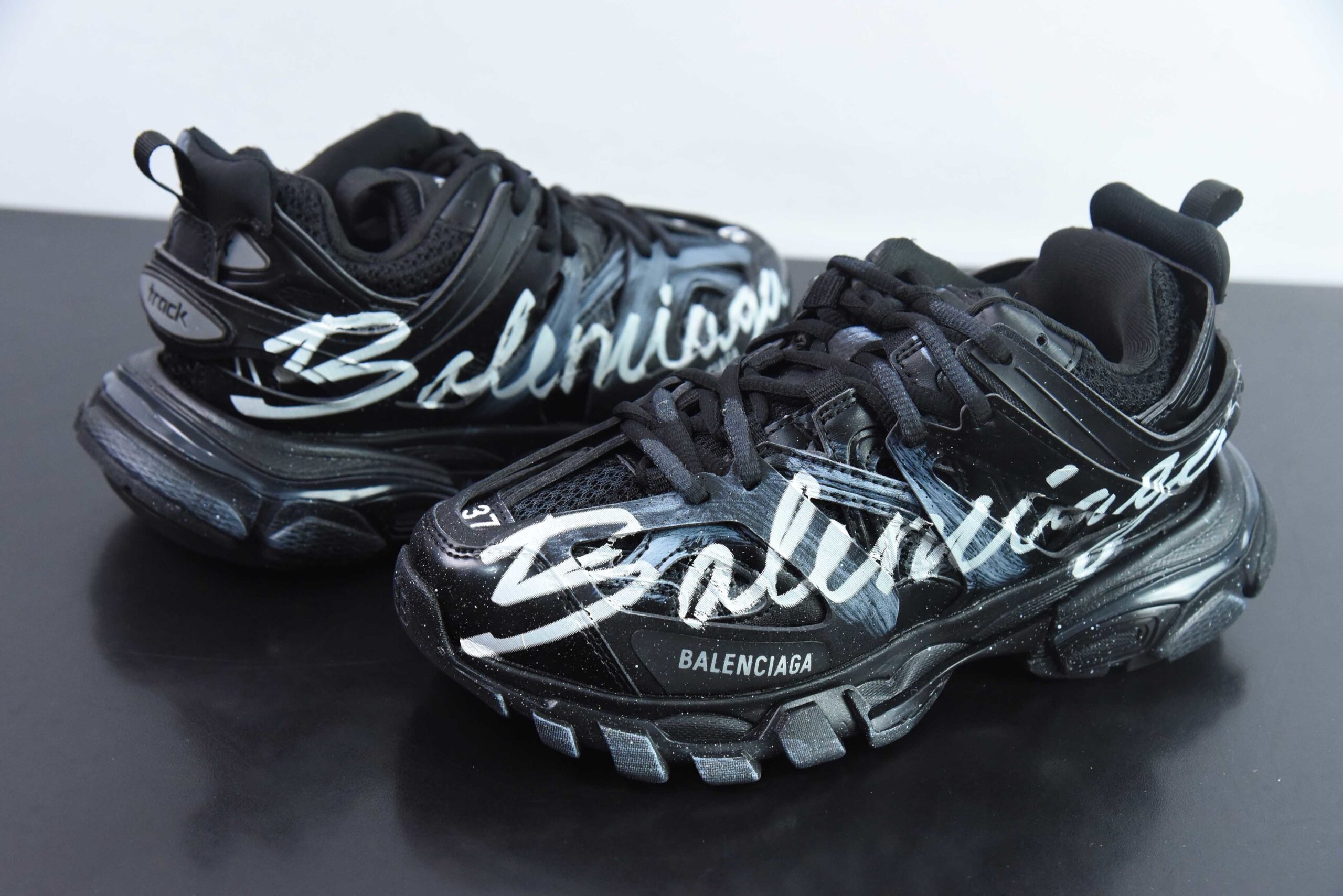 BALENCIAGA TRACK SIGNATURE 'NEGRAS' - Imagen 2