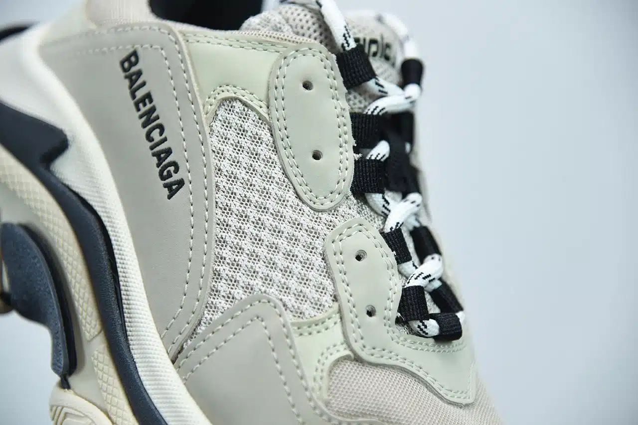 RÉPLICA BALENCIAGA TRIPLE S TRAINER «VANILLE» - Imagen 2