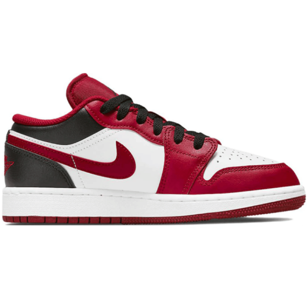 RÉPLICA JORDAN 1 LOW BULLS
