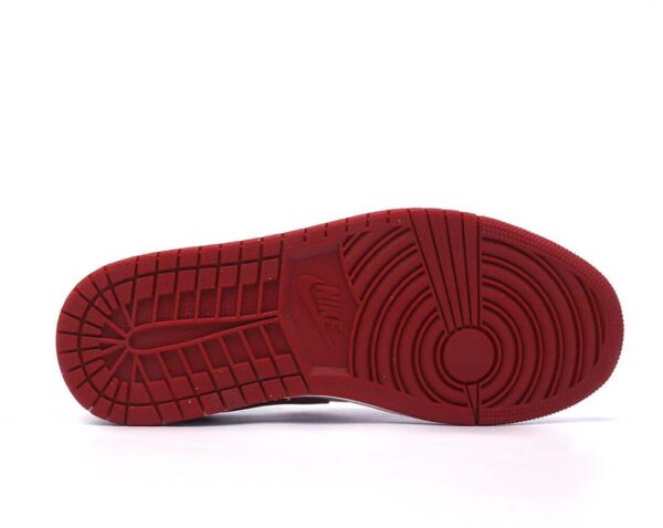 RÉPLICA JORDAN 1 LOW BULLS - Imagen 3