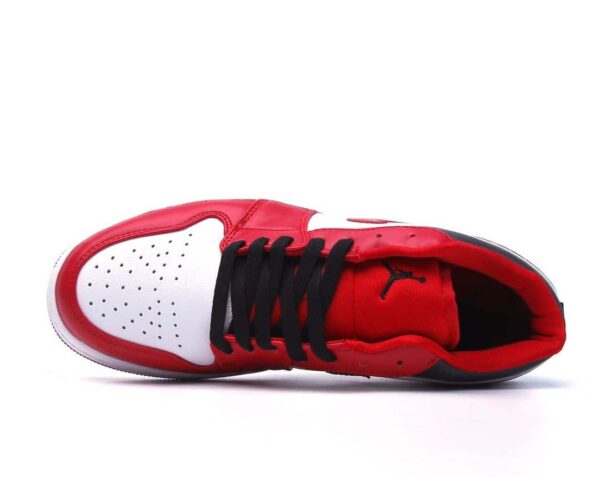 RÉPLICA JORDAN 1 LOW BULLS - Imagen 2