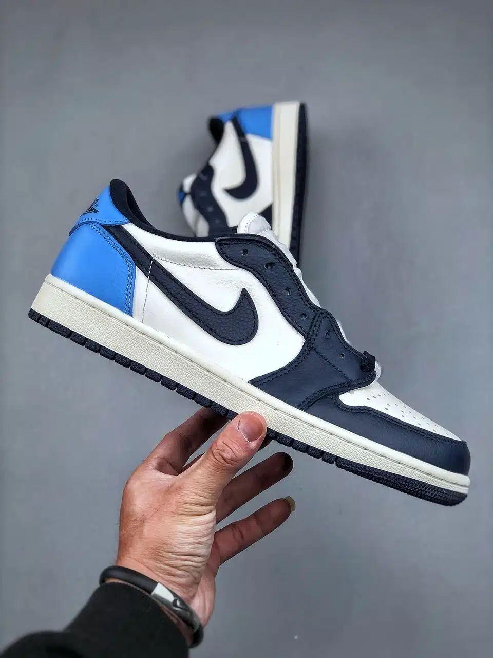 RÉPLICA JORDAN 1 LOW OBSIDIAN 'UNC' - Imagen 2