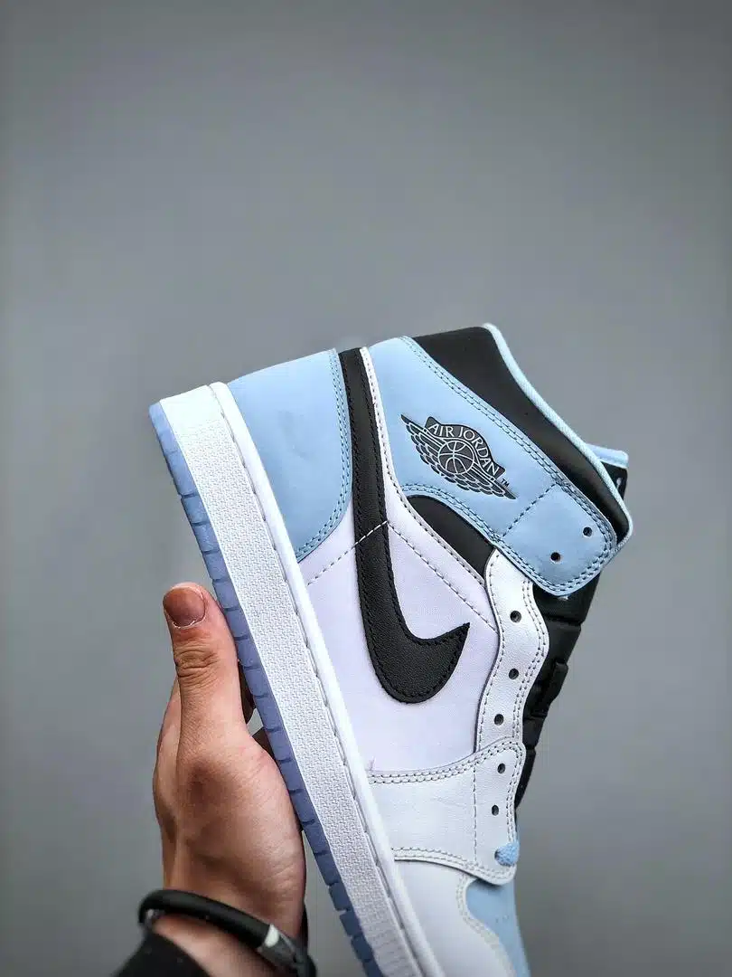 RÉPLICA JORDAN 1 MID 'ICE BLUE' - Imagen 5