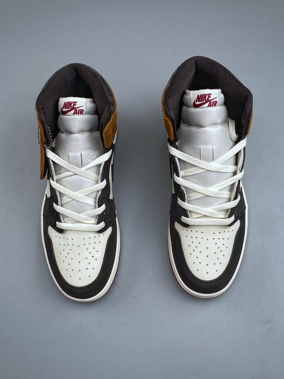 JORDAN 1 RETRO HIGH OG 'LOVE LETTER' - Imagen 6