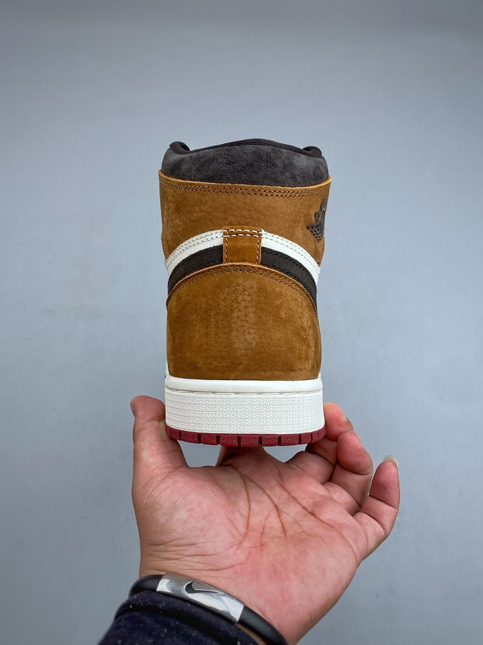 JORDAN 1 RETRO HIGH OG 'LOVE LETTER' - Imagen 4