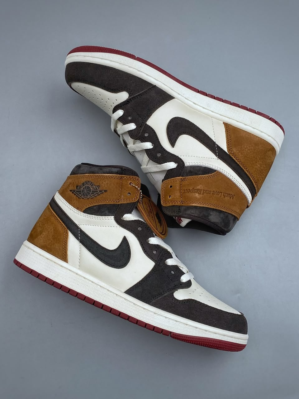 JORDAN 1 RETRO HIGH OG 'LOVE LETTER' - Imagen 2