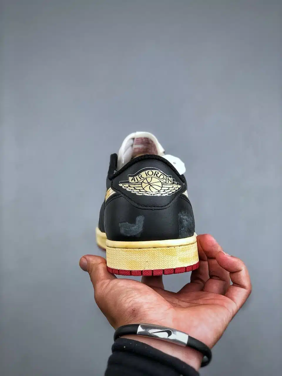 RÉPLICA JORDAN 1 RETRO LOW 'NIGEL SYLVESTER BETTER WITH TIME' - Imagen 4