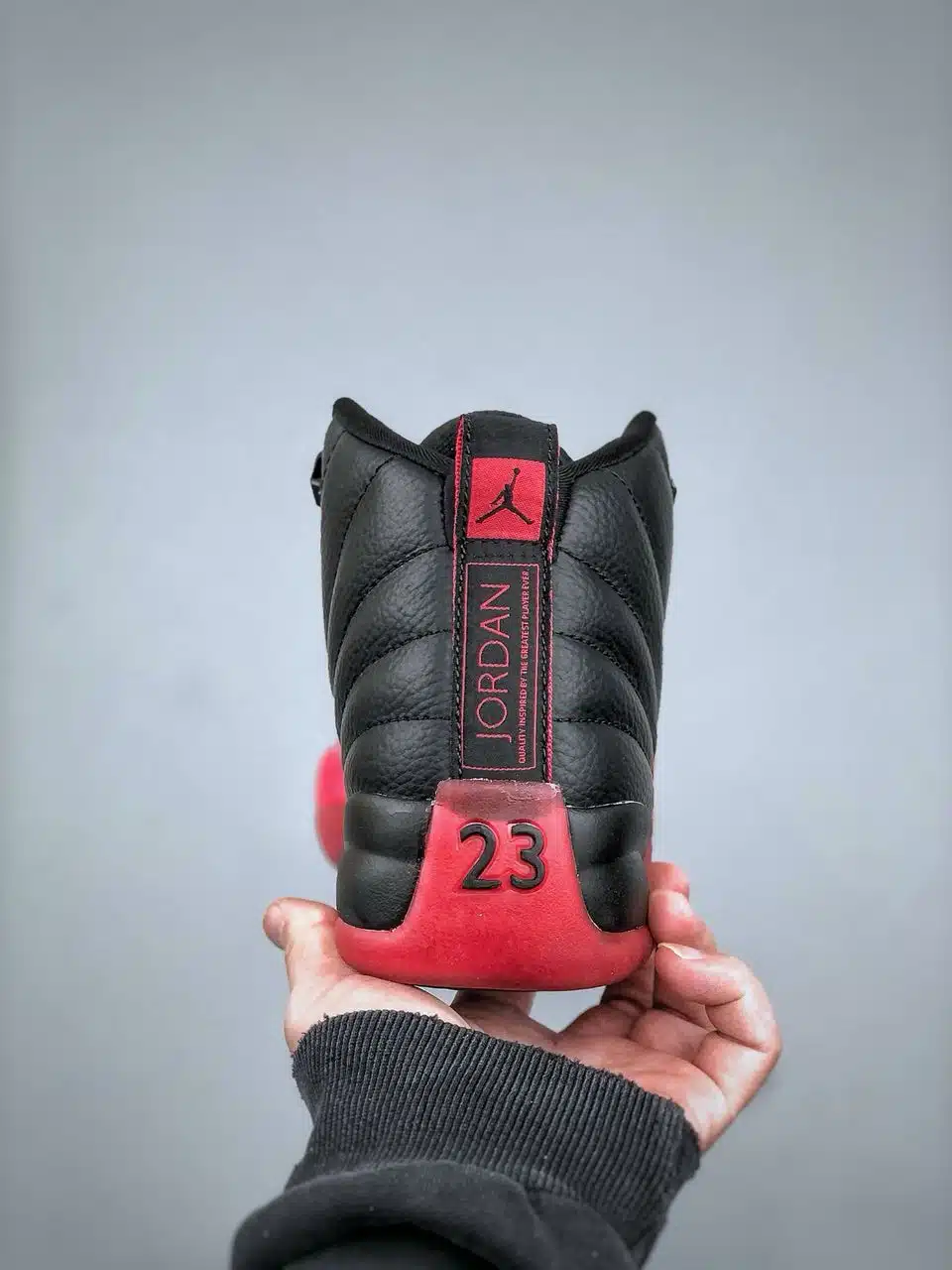 RÉPLICA JORDAN 12 RETRO 'FLU GAME' (2025) - Imagen 4
