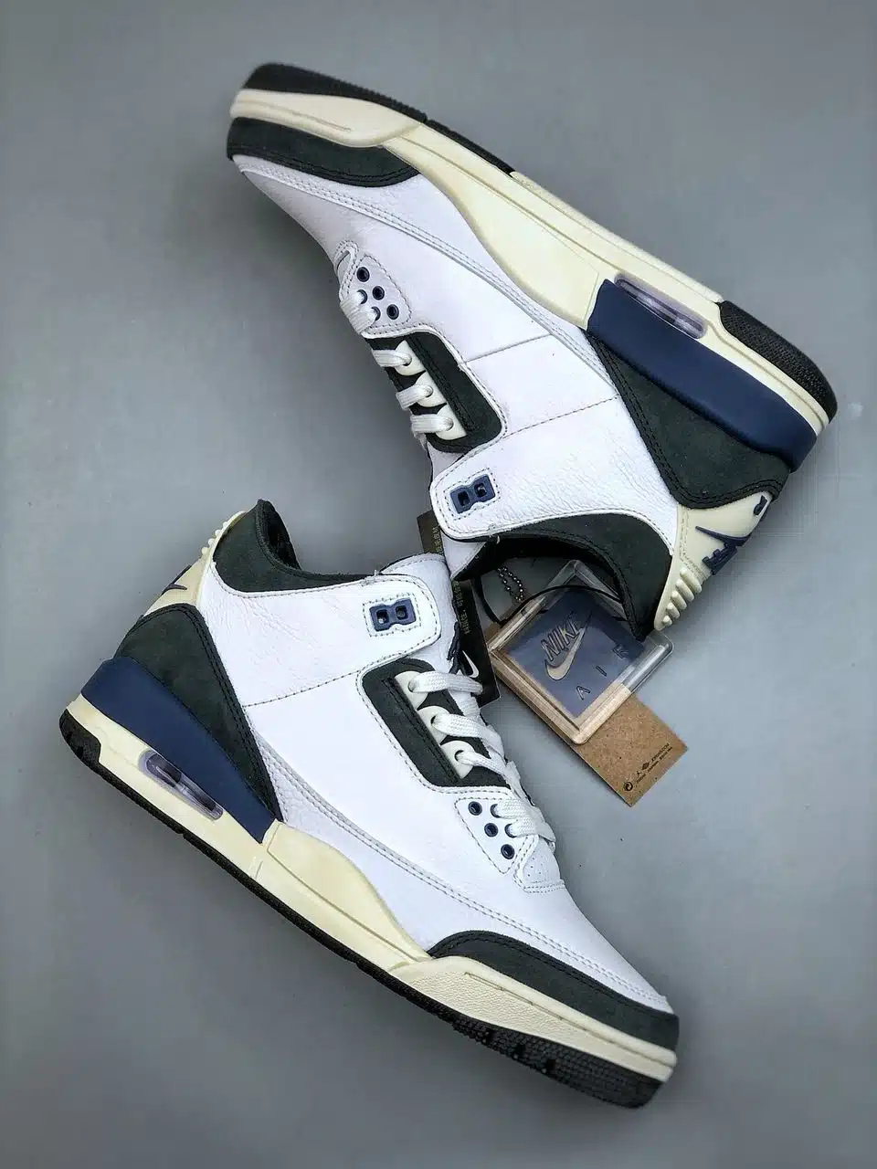 RÉPLICA JORDAN 3 RETRO OG SP A MA MANIÉRE 'DIFFUSED BLUE' - Imagen 2