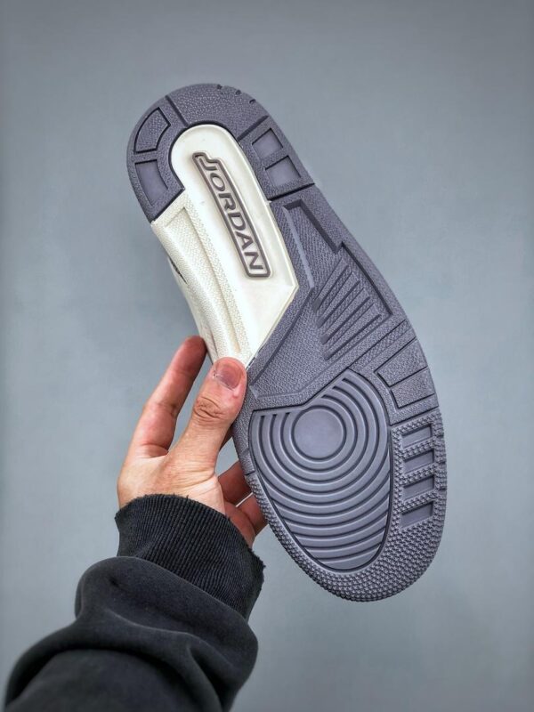 RÉPLICA JORDAN 3 RETRO SAIL 'CEMENT GREY' - Imagen 3