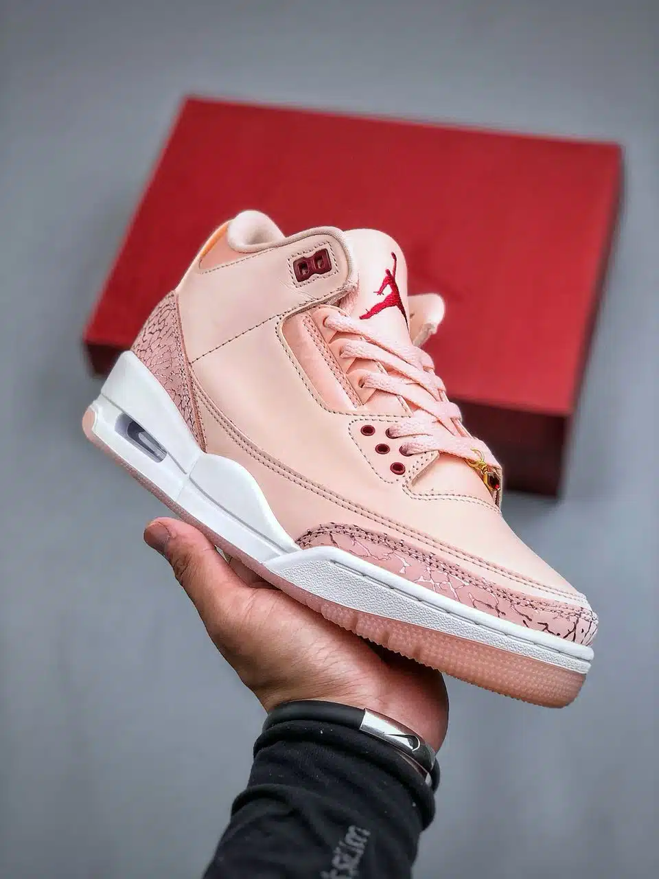 REPLICA JORDAN 3 RETRO 'VALENTINE'S DAY TREAT YOURSELF' (2025) - Imagen 9