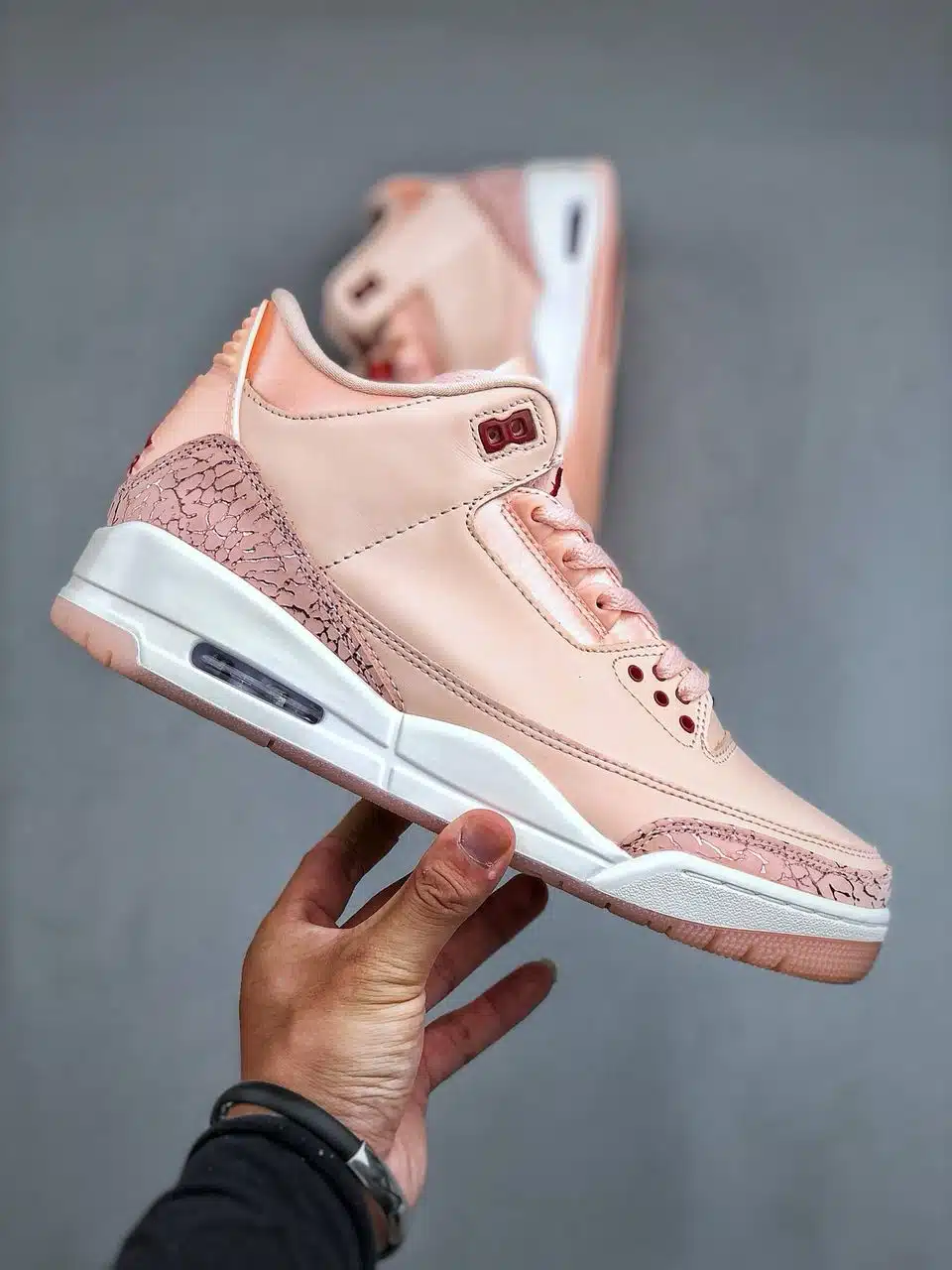 REPLICA JORDAN 3 RETRO 'VALENTINE'S DAY TREAT YOURSELF' (2025) - Imagen 7