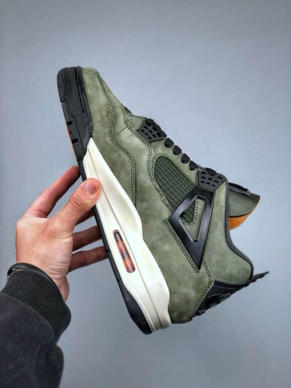 RÉPLICA JORDAN 4 RETRO OG 'UNDEFEATED' (2025) - Imagen 8
