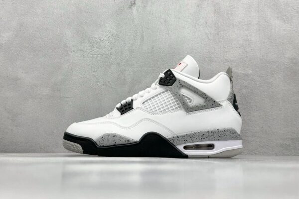 RÉPLICA JORDAN 4 RETRO 'WHITE CEMENT' (2025) - Imagen 9