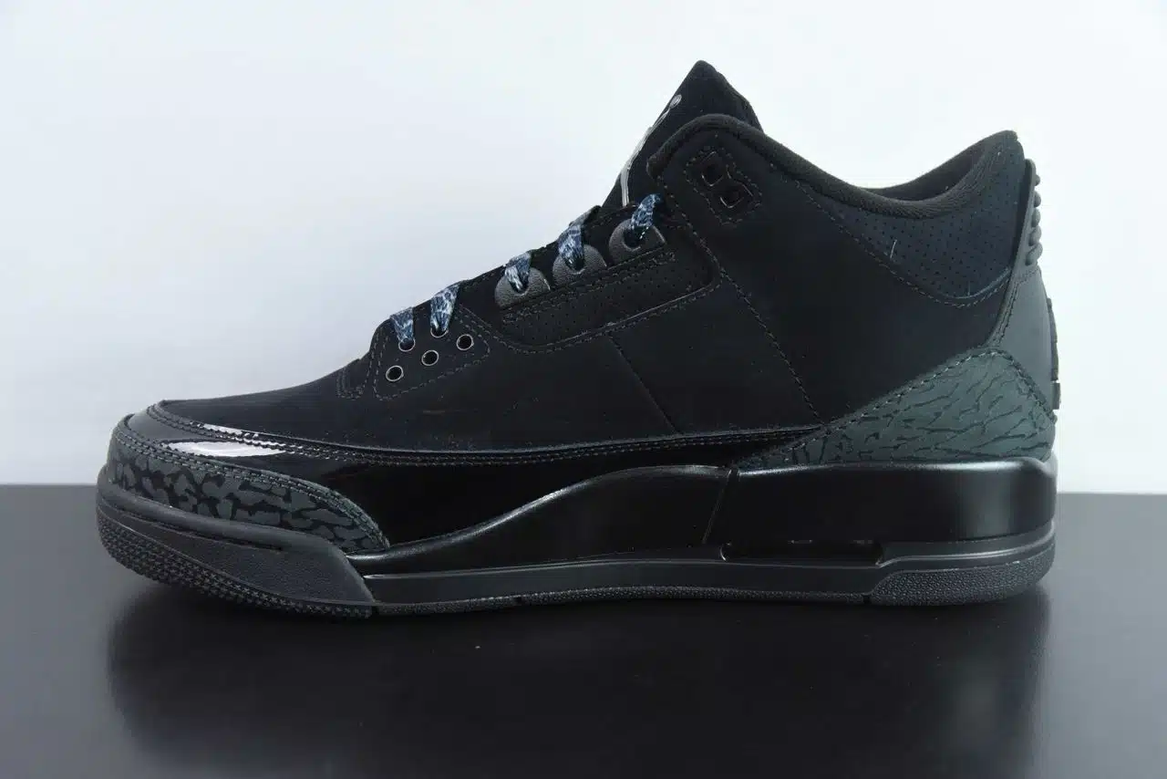 RÉPLICA JORDAN RETRO 3 'BLACK CAT' (2025) - Imagen 8