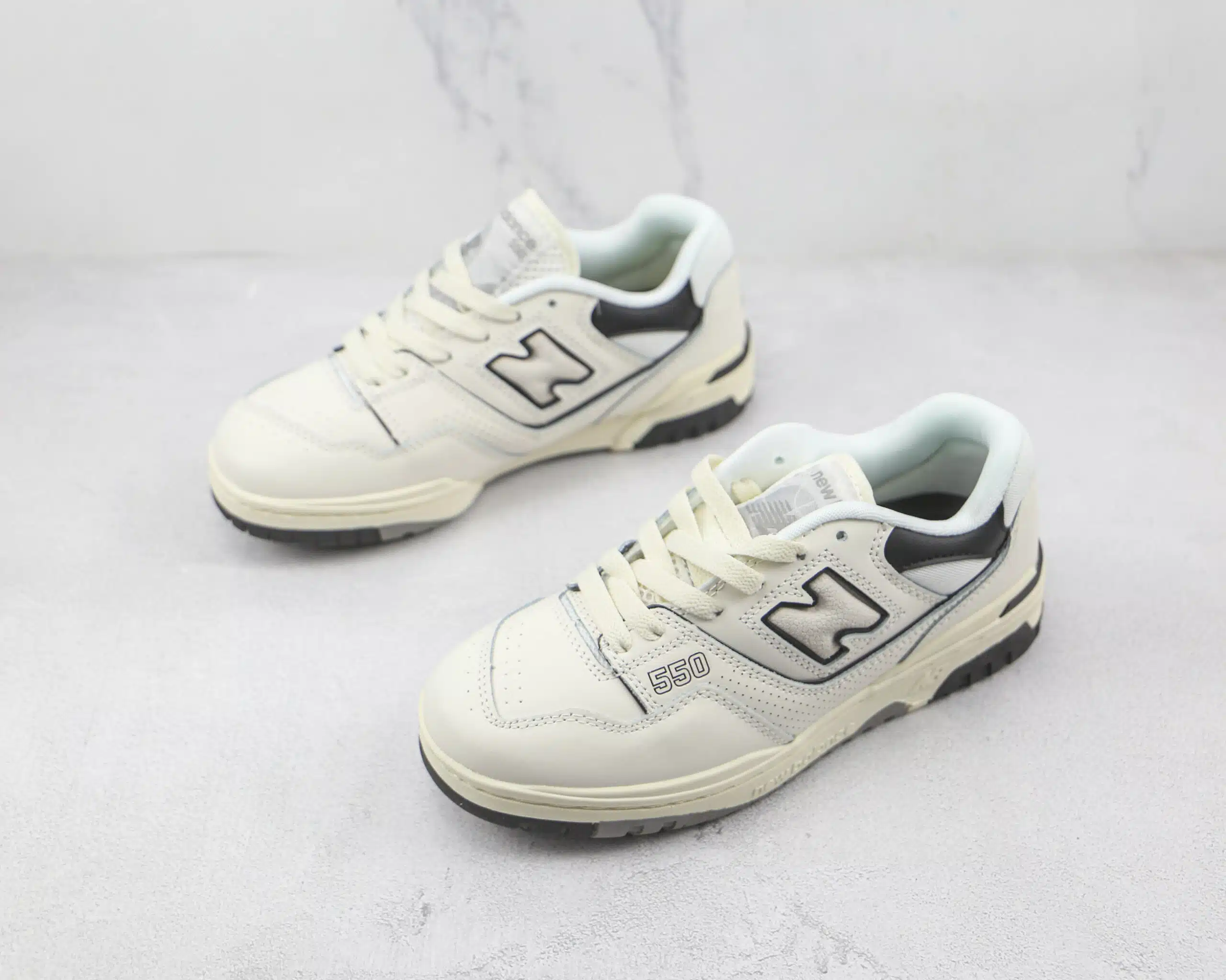 RÉPLICA NEW BALANCE 550 'CREAM BLACK' - Imagen 3