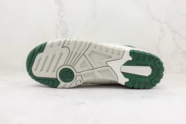 RÉPLICA NEW BALANCE 550 SEA SALT 'PINE GREEN' - Imagen 4