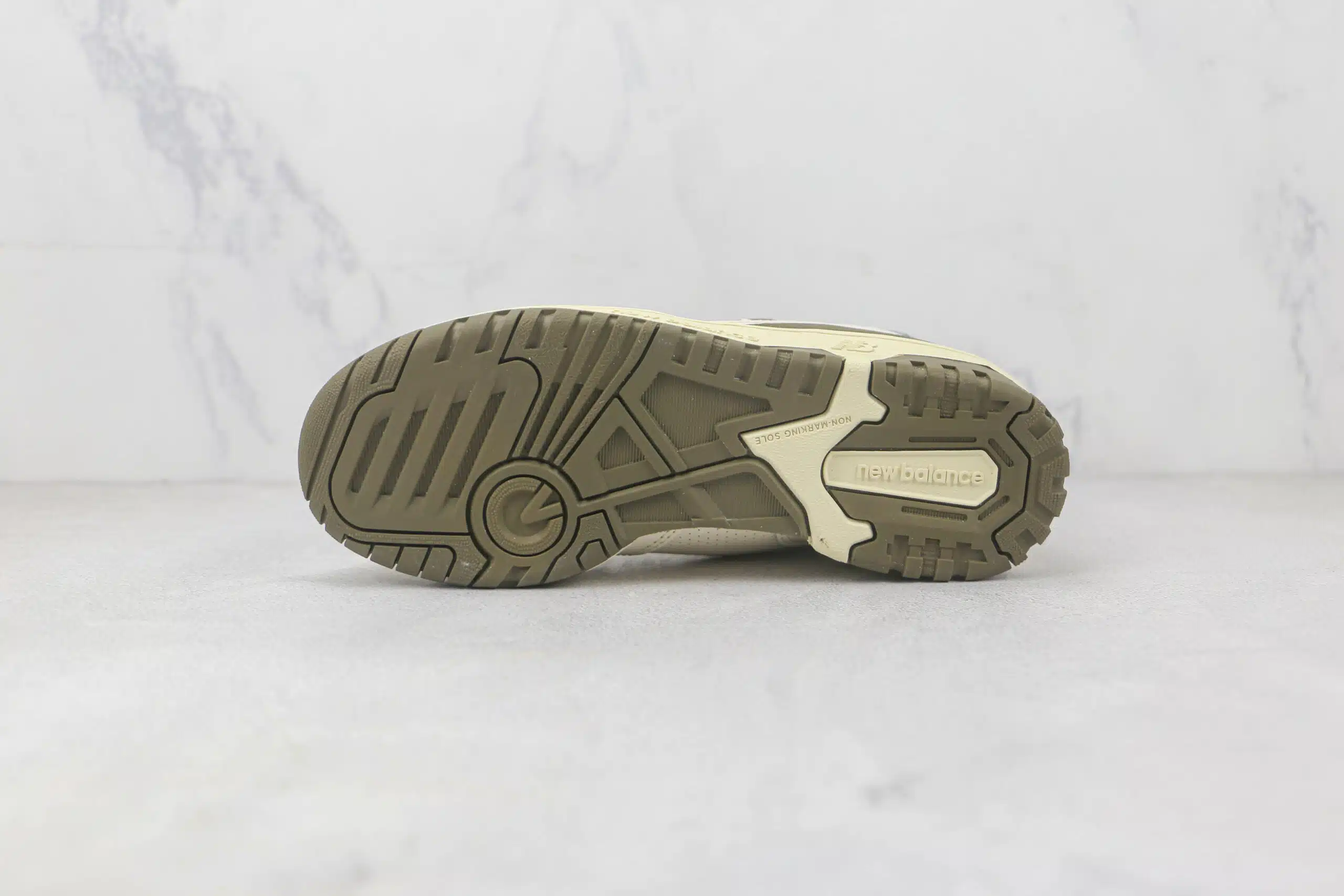 RÉPLICA NEW BALANCE 550 X AIMÉ LEON DORE 'OLIVE' - Imagen 5