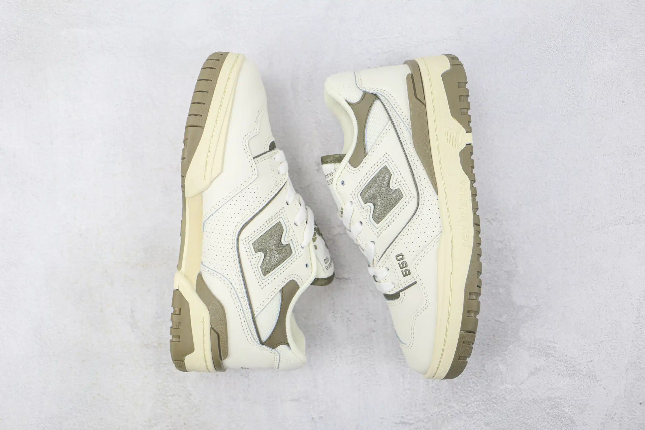 RÉPLICA NEW BALANCE 550 X AIMÉ LEON DORE 'OLIVE' - Imagen 2