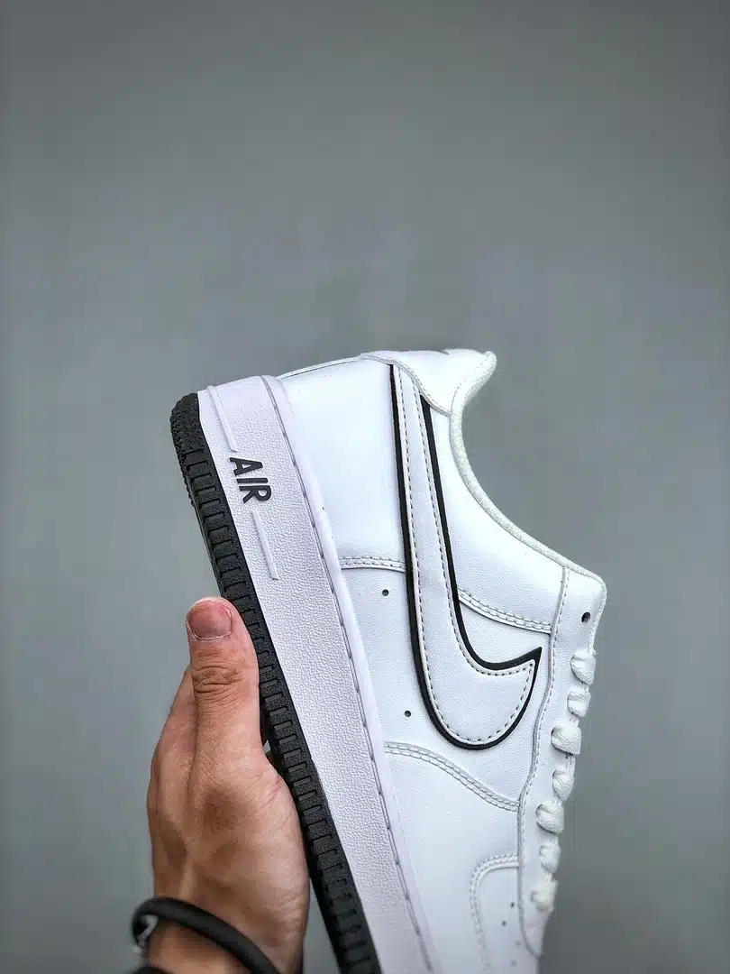RÉPLICA NIKE AIR FORCE 1 07' 'WHITE BLACK' - Imagen 5