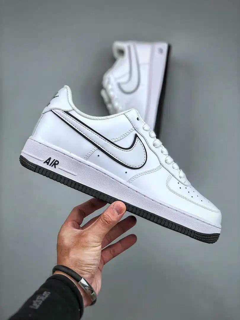 RÉPLICA NIKE AIR FORCE 1 07' 'WHITE BLACK' - Imagen 3