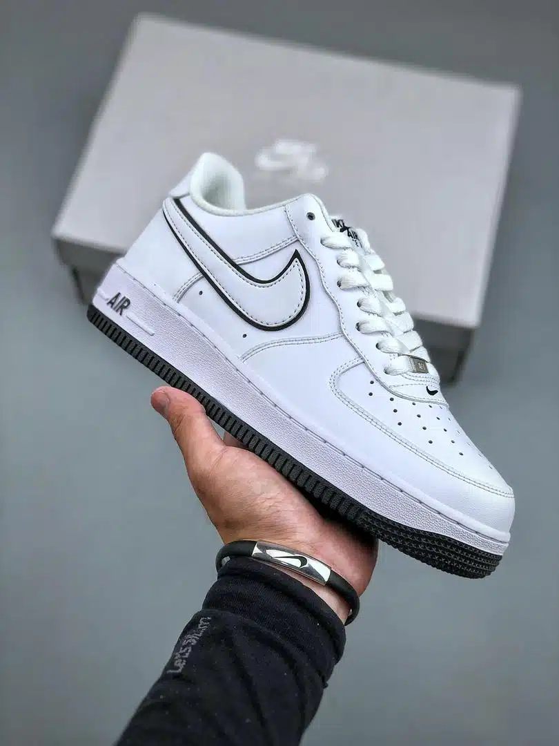 RÉPLICA NIKE AIR FORCE 1 07' 'WHITE BLACK' - Imagen 8