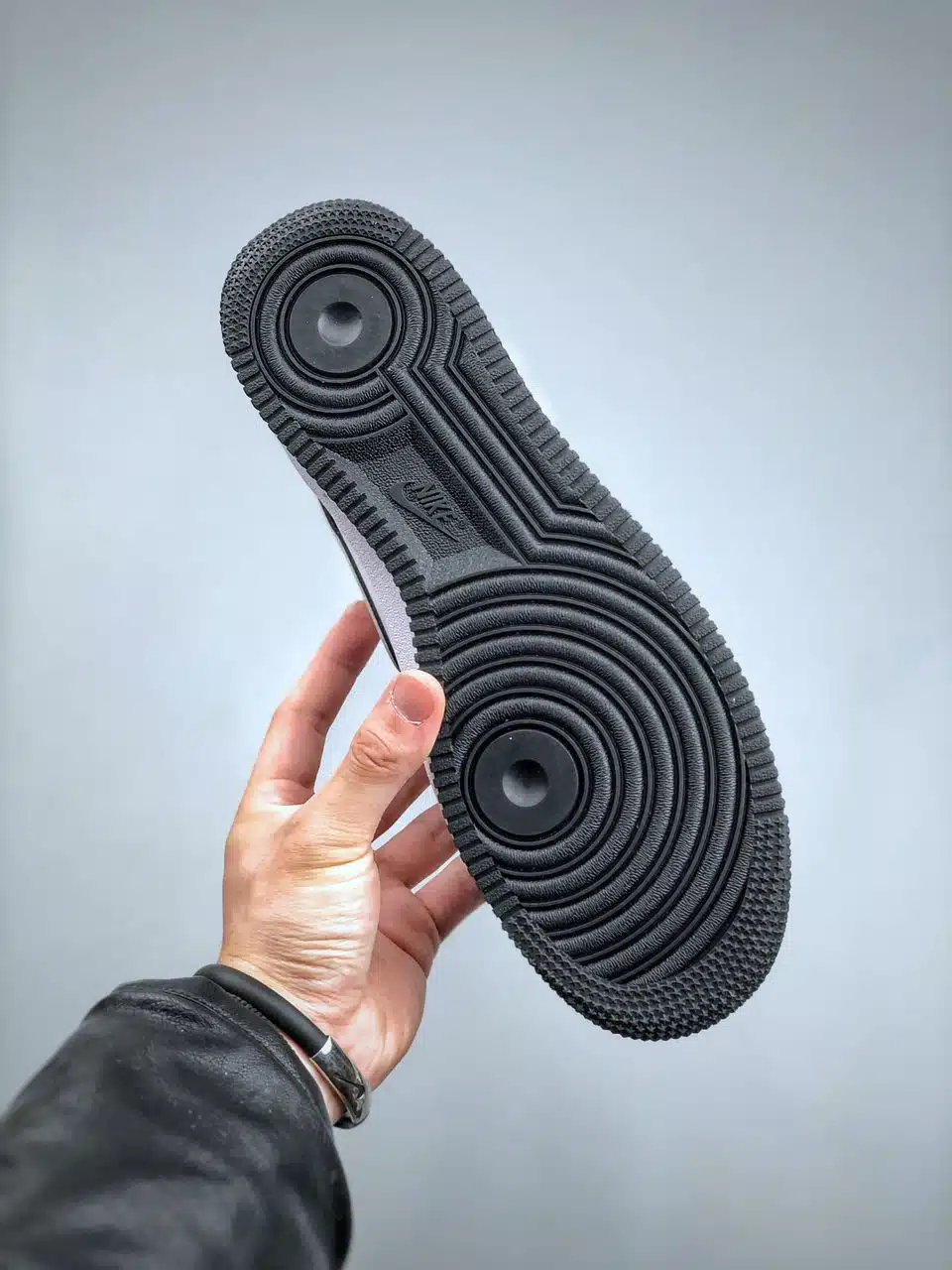 RÉPLICA NIKE AIR FORCE 1 LOW ’07 LV8 ‘PANDA’ - Imagen 3