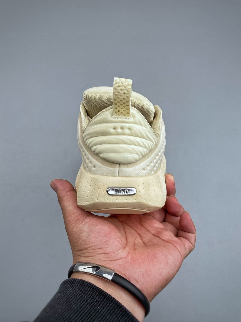 NIKE MIND 002 'LIGHT KHAKI' - Imagen 3