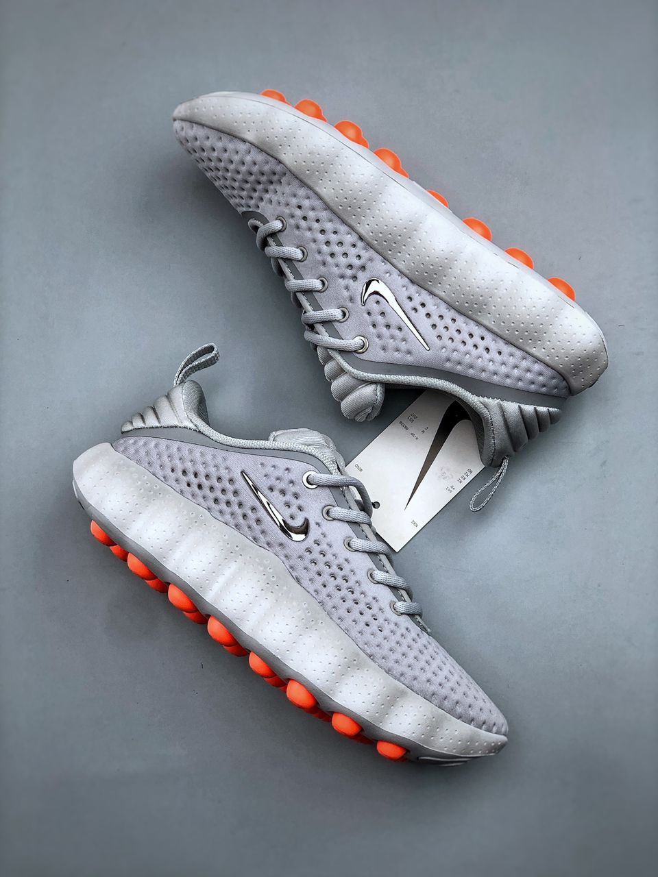 NIKE MIND 002 'LIGHT SMOKE GREY' - Imagen 4