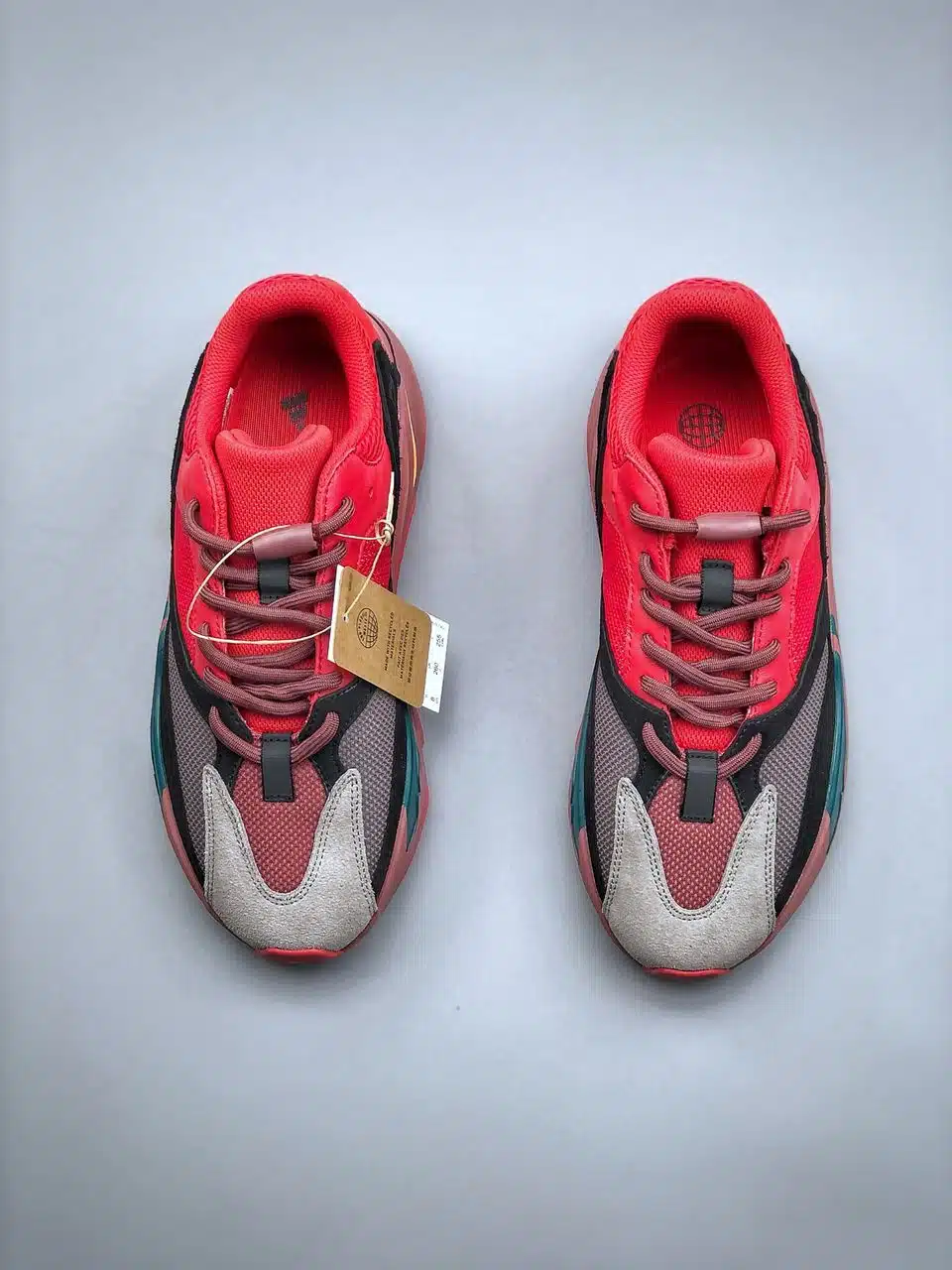RÉPLICA ADIDAS YEEZY BOOST 700 ‘HI-RES RED’ - Imagen 6