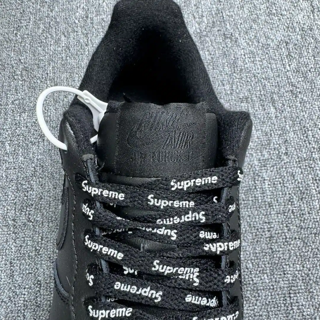 RÉPLICA SUPREME X AIR FORCE 1 LOW 'BOX LOGO - BLACK' - Imagen 4