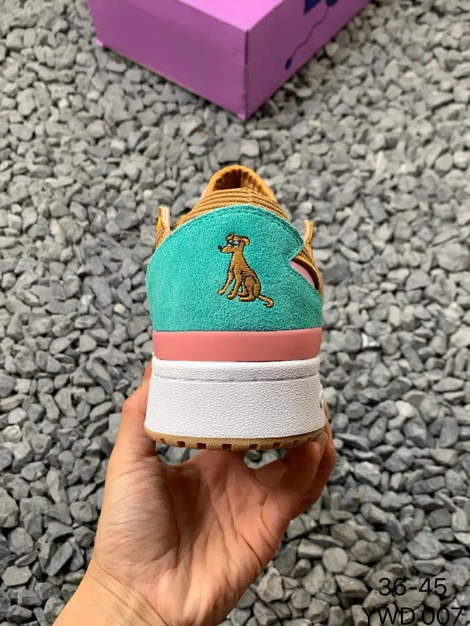 RÉPLICA THE SIMPSONS X ADIDAS FORUM LOW ‘LIVING ROOM’ - Imagen 7