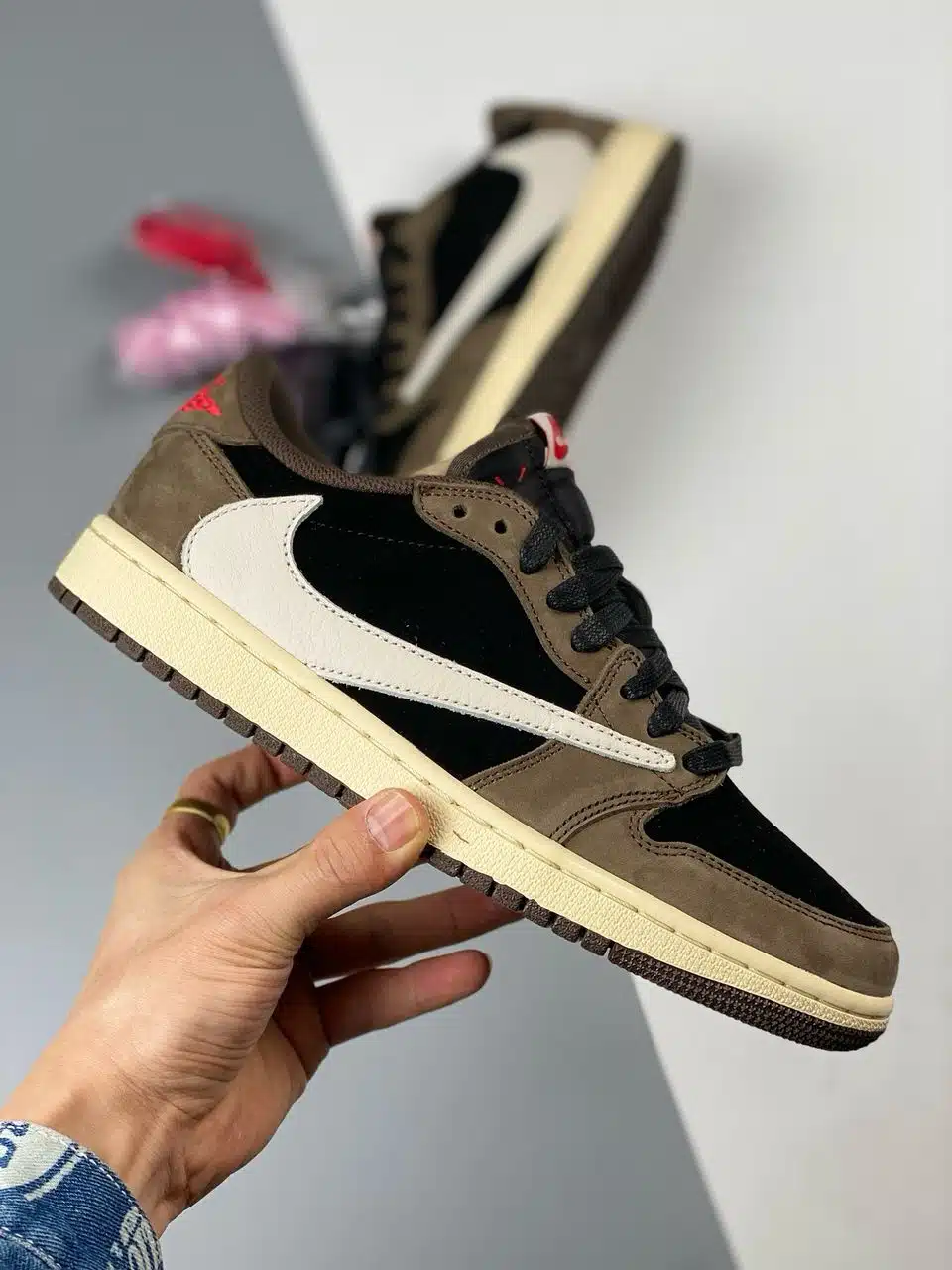 RÉPLICA TRAVIS SCOTT X AIR JORDAN 1 LOW 'MOCHA' - Imagen 7