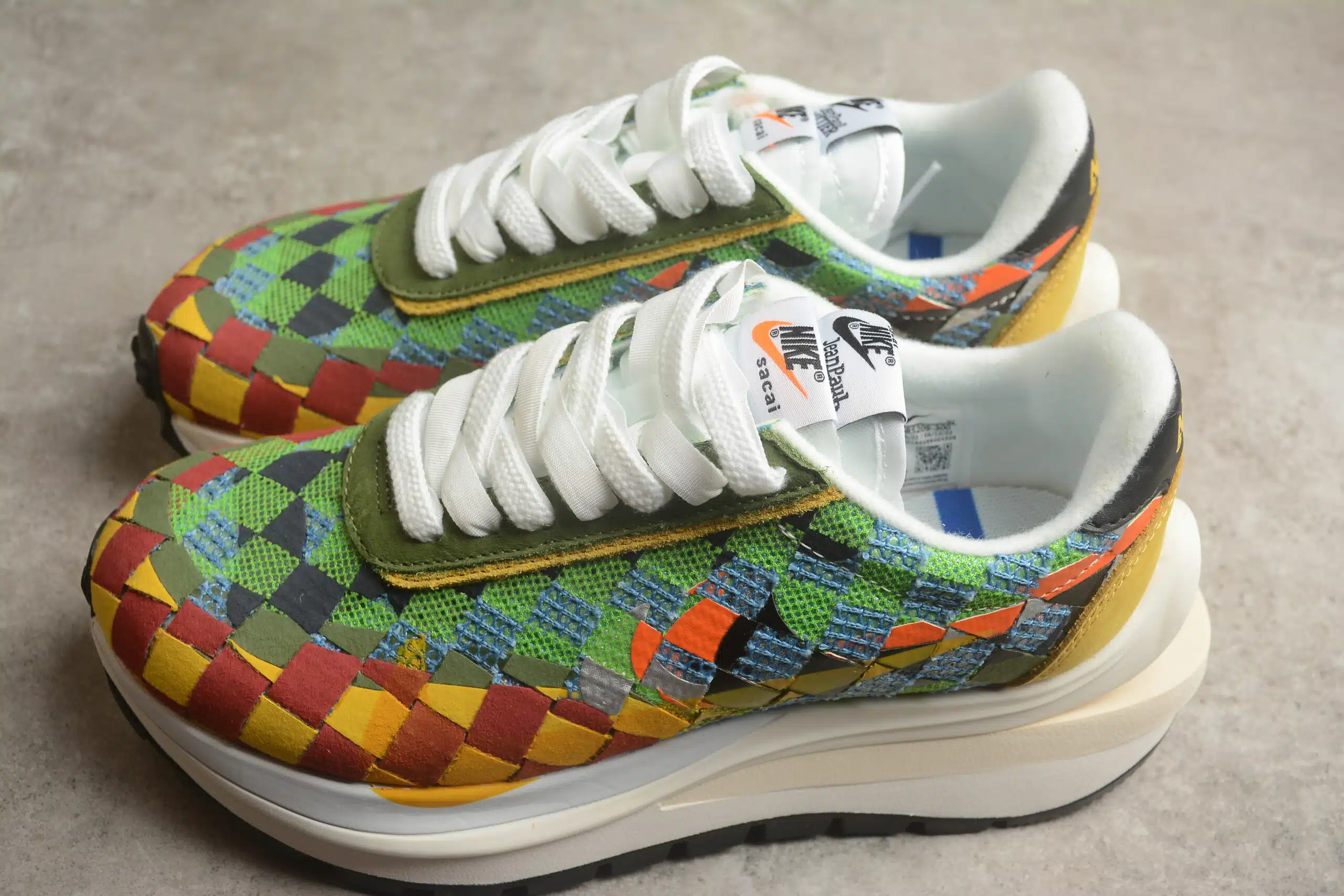 RÉPLICA VAPORWAFFLE X SACAI 'WOVEN JPG' - Imagen 2