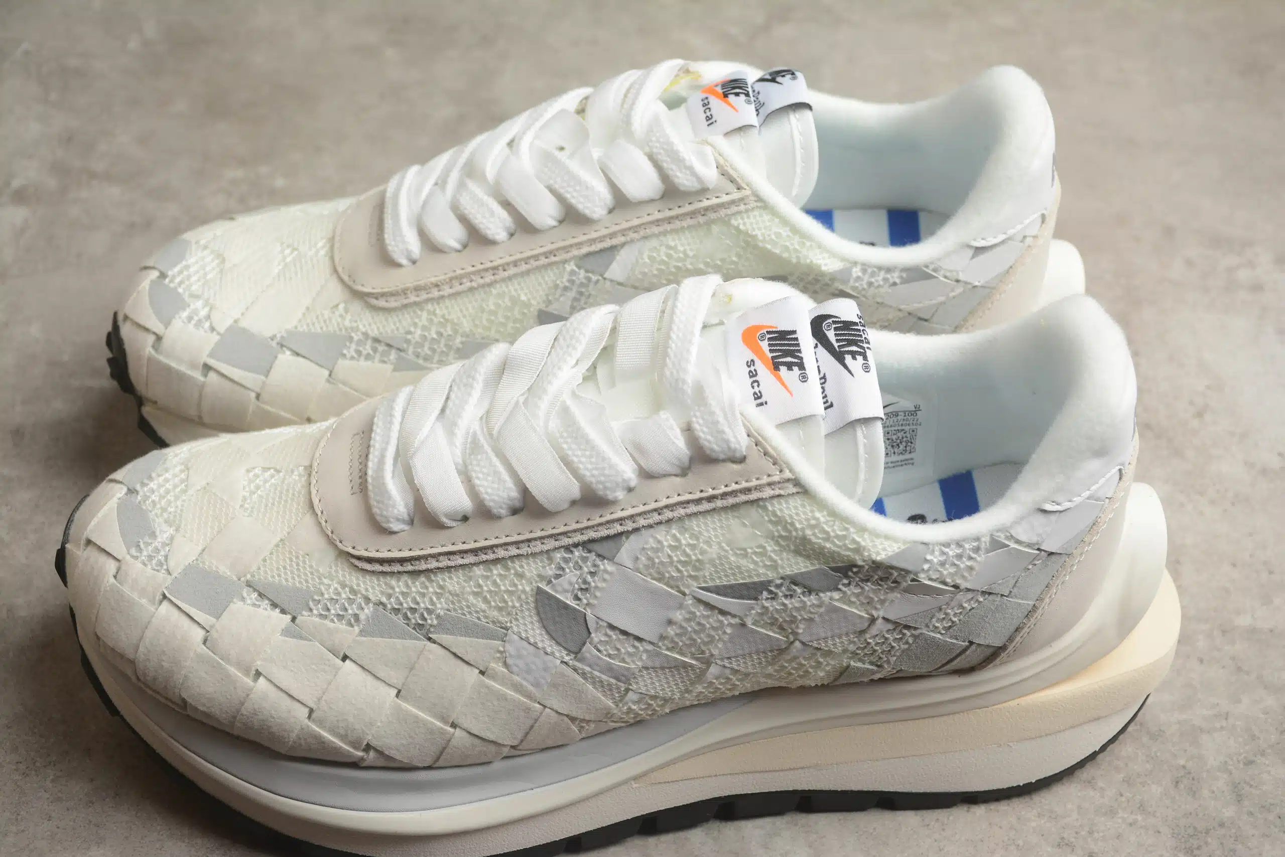 RÉPLICA VAPORWAFFLE X SACAI WOVEN 'MIX WHITE JPG' - Imagen 2