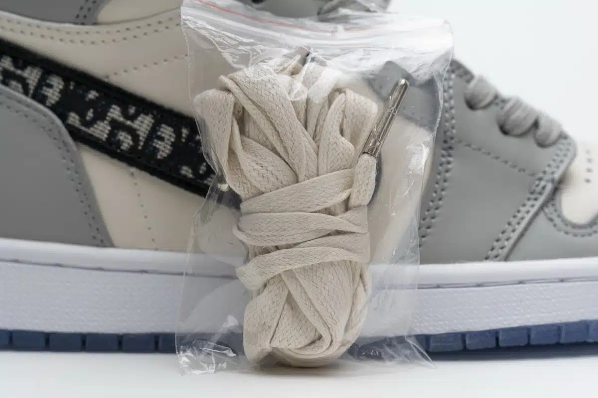 RÉPLICA DIOR X AIR JORDAN 1 HIGH - Imagen 5